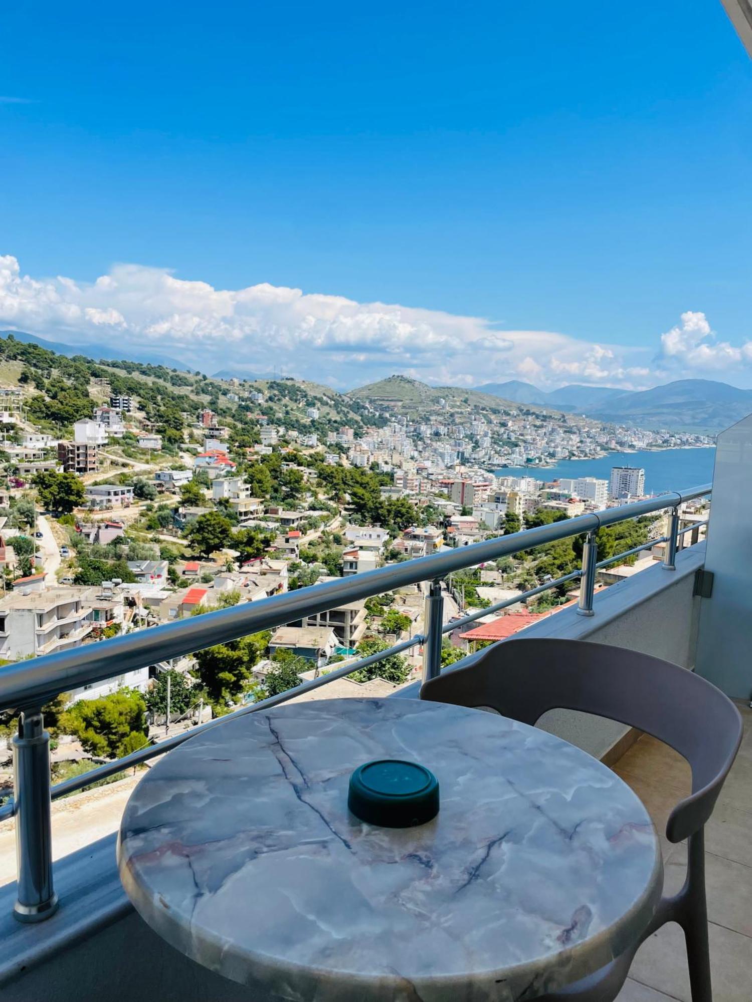 Vitamin Sea Sarande Luaran gambar