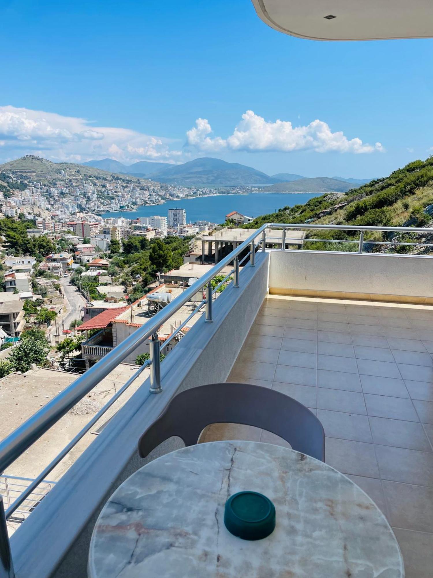 Vitamin Sea Sarande Luaran gambar