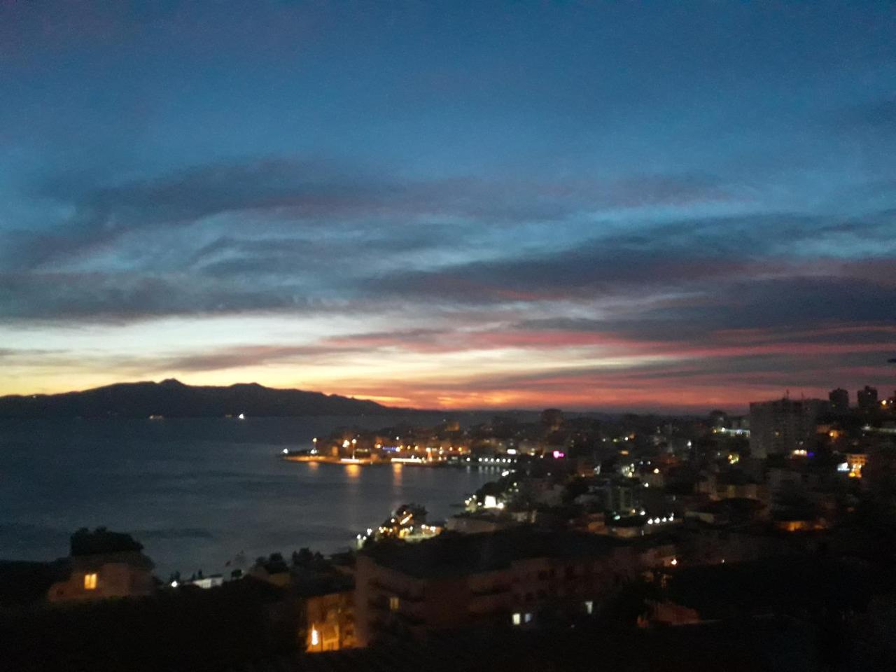 Vitamin Sea Sarande Luaran gambar