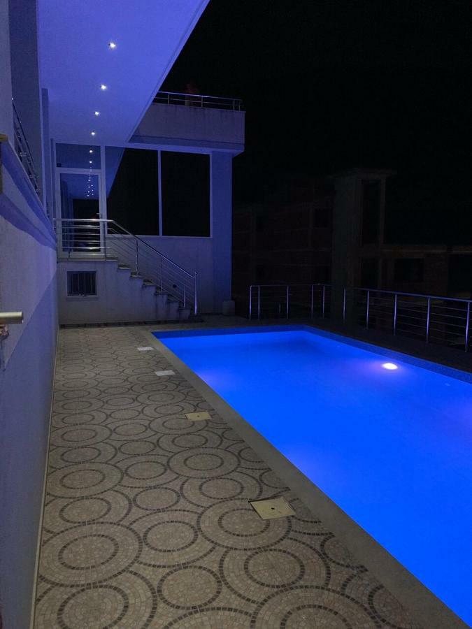 Vitamin Sea Sarande Luaran gambar